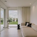 The Hills Meran
