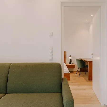 The Hills ميرانو