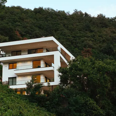 The Hills * 메라노